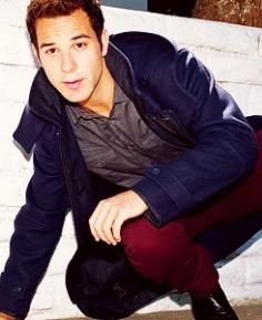 
                    
                        Skylar Astin, loved him in Pitch Perfect
                    
                