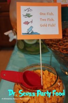 Free Dr. Seuss Printables & Fonts! Ideas for birthday parties