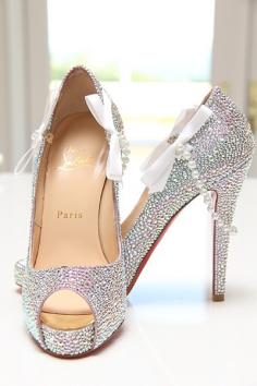 Christian Louboutin wedding shoes www.womengirl-shoes.de.be  Fashion high heels, fashion girls shoes and men shoes ,just here with $129 best price
