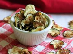
                    
                        Zucchini Chips - 5 Minute Microwave Recipe or Bake in the Oven | www.dinner-mom.com | #zucchini #chips
                    
                