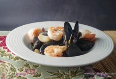 
                    
                        Simple Garlic Butter Shellfish, under 300 calories, ready in under 15 minutes
                    
                