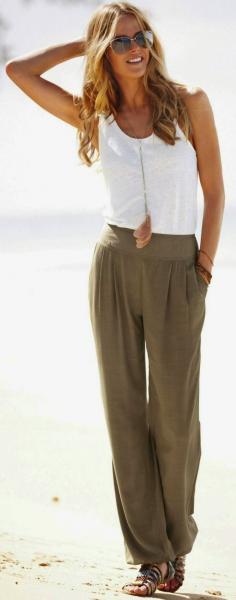 This is definitely the way to do long pants for transitional seasons. This whole outfit is so chic, yet breezy and comfy. Love, love, love.