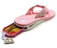Reef Stash sandals. For vacation, room key!!! How cool is this?!! >> need running shoes with this