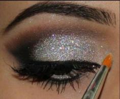 Glittery eyes! Another bold look! NYE makeup #wedding #makeup