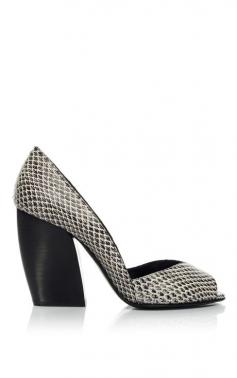 Shop Black Calamity Pump by Pierre Hardy - Moda Operandi