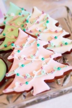 Vintage christmas tree cookies. New twist on Christmas cookies for this year!