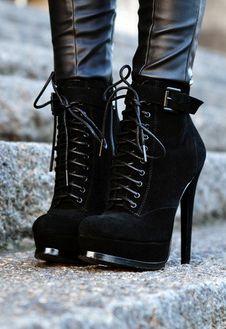 Fabulous, Street Style Black Heels