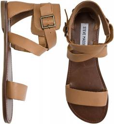 Oh my, these Steve Madden sandals are the perfect nude sandal for summer. Need these! #hogleejewelryshop #hjs