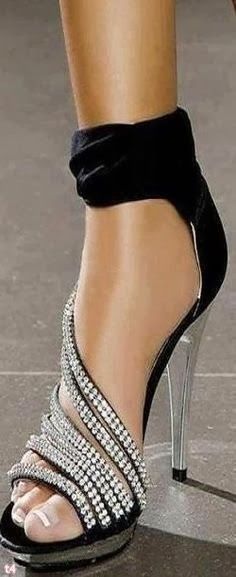 Diamond Black Heel