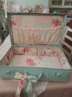 Charming Shabby Chic Suitcase