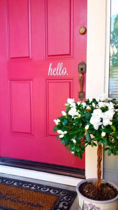 Been seeing this #trend a lot recently and loving it! The "Hello" creates an inviting appeal to the front door. #decor   #frontdoor   #curbappeal