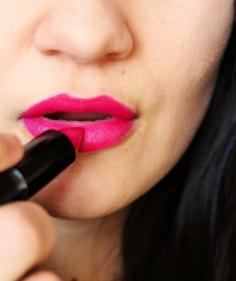 
                    
                        These are the most popular lipsticks around the world
                    
                