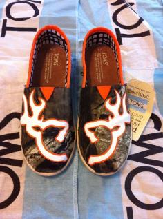 Browning toms Etsy listing at http://www.etsy.com/listing/155229910/custom-hand-painted-camo-toms