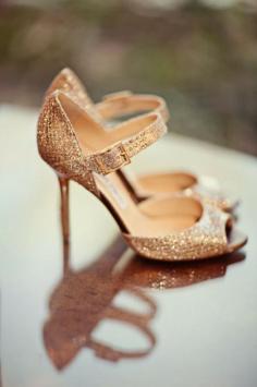 
                    
                        BEAUTIFUL JIMMY CHOO'S
                    
                