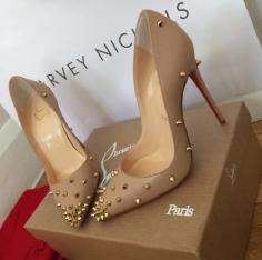 #heels #shoes #pumps #fashion #style #legs #cute #elegant #beauty #girl #beige