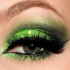 green glitter eye shadow makeup