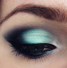 
                    
                        beautiful aqua and black eyeshadow
                    
                