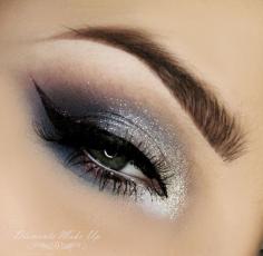 
                    
                        Grey and Silver glitter eyeshadow #smokey #dark #glitter #bold #eye #makeup #eyes #dramatic
                    
                