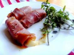 Prosciutto-Wrapped Mozzarella - elegant enough for a fancy Italian meal but fun enough for casual tailgating!!