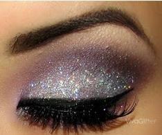 #eye #makeup #eyemakeup #eyeshadow #silver #purple #glitter #sparkly #glittermakeup #eyeliner #eyeflick #brows #eyebrows #mua #makeupartist #makeupideas #bbloggers