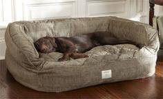 Lounger Deep Dish dog bed. Love this bed for my fur babies!