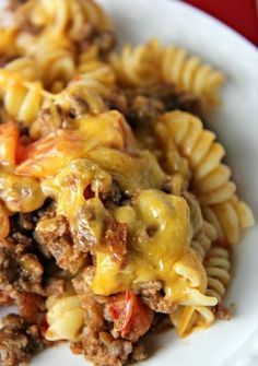 
                    
                        5-Star Cheeseburger Casserole.I think you???ll love this easy ground beef recipe. Not only is it quick and easy, but it???s also low in fat and calories.
                    
                