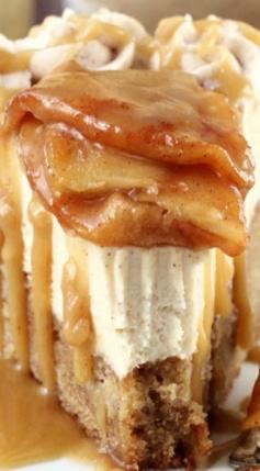 Caramel Apple Blondie Cheesecake #recipe #apple #cheesecake #delicious