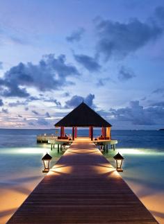 I want to Honeymoon in the Maldives Angsana Ihuru, Maldives.
