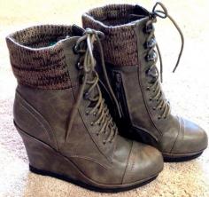 MOSSIMO: gray lace up wedge high heel platform boot
