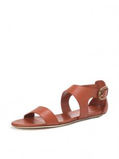 
                    
                        Love these Gucci sandals!
                    
                