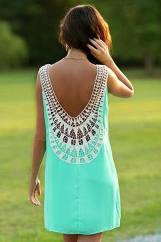 Summer style | Backless crochet details mint dress
