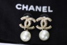chanel pearl earrings - Google Search