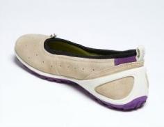 The Most Comfortable Walking Shoes for Europe  Ecco ballerina flat