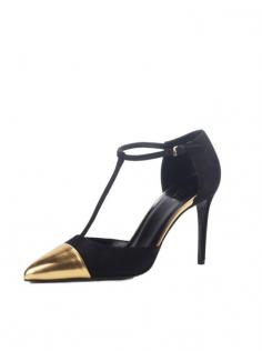 
                    
                        Obsessed with these super stylish Gucci heels from Amuze! So beautiful and such an affordable price
                    
                