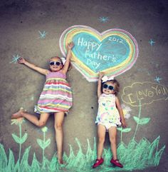 
                    
                        LOVE this for a father&#39;s day card- other fun chalk photo poses here too!
                    
                