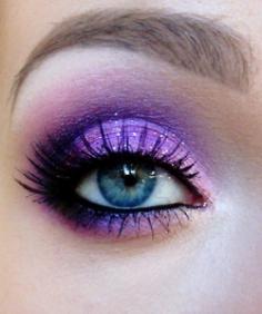 Pink and purple eye shadow goes great with blonde hair and blue eyes #purple #eyeshadow