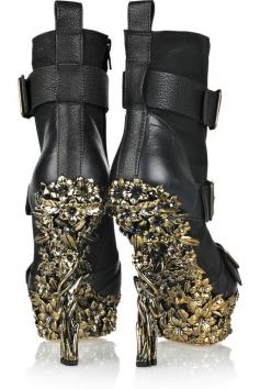 Alexander McQueen Floral Engraved Leather Boots #heels #boots #alexandermcqueen