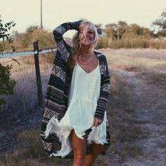 To just feel the fall air is bliss. Fall boho Style