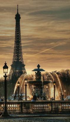 Fontaine Place de la Concorde, Paris #cities #eiffeltower #nightphotography #citiesatnight #photography #paris