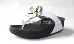 
                    
                        Womens Fitflop Florent White Gold Sandals
                    
                