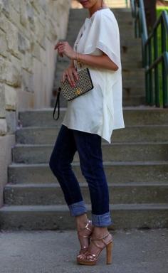 A gorgeous flowy white summer top with jeans. Yep - this is my style (minus the killer heels)