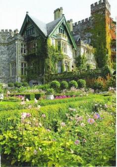 I would love to have a vacation house like this... Dunsmuir Castle's Italian Garden, Victoria, British Columbia, Canada -