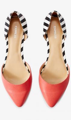 If I once look down on the street ,just admire my heel shoes! #christian louboutin #lounougitn shoes #heels http://louboutinishoessky.tumblr.com/2Q4YsO