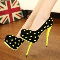 More polka dot shoes!