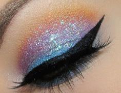 Glitter Eye Makeup Ideas | this makeup features a classic rainbow eyeshadow look witha glittery ...