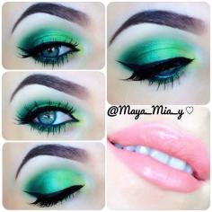 Green eye makeup and a pink lip ...gorgeous combo :)