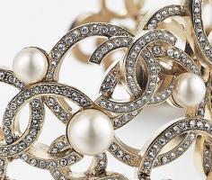 Bracelet in metal set with diamantés... - CHANEL