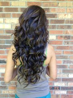 Layered Curly Hair Hairstyles Love this color!! @Estela Lopez