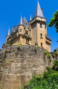 ˚Château de Clérans Castle - France