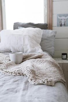 cozy bedroom details ♥